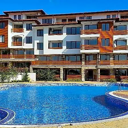 Festa Gardenia Hills 3* بورغاس